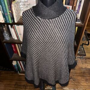 Banana Republic wool blend pullover cozy poncho